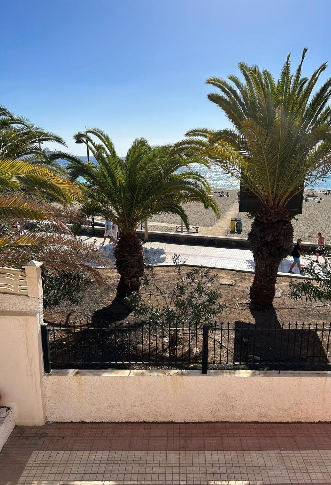 Prime Beachfront Location, Free Parking, Steps To The Sand Los Cristianos  Ngoại thất bức ảnh