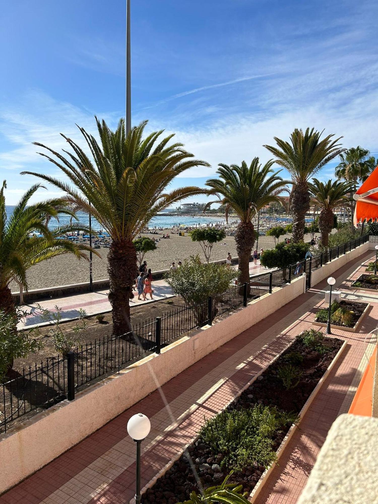 Prime Beachfront Location, Free Parking, Steps To The Sand Los Cristianos  Ngoại thất bức ảnh
